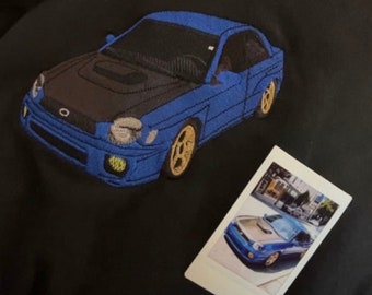 Bluza z kapturem z haftem na zamówienie: spersonalizowana bluza z autoportretem