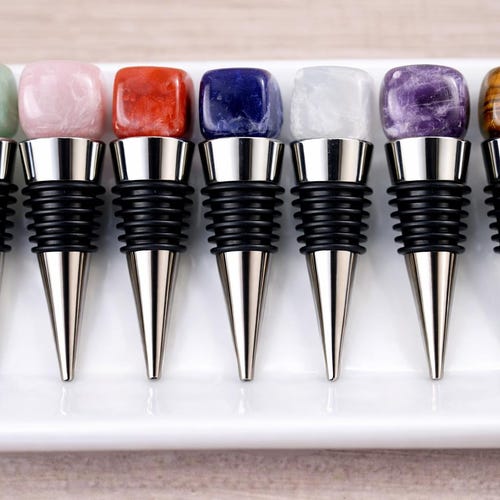 Natural Crystal Gemstone Wine Bottle Handmade Stopper Vintage Minimalist Barware Amethyst Clear Rose Quartz Groomsmen Wedding Gifts for Him