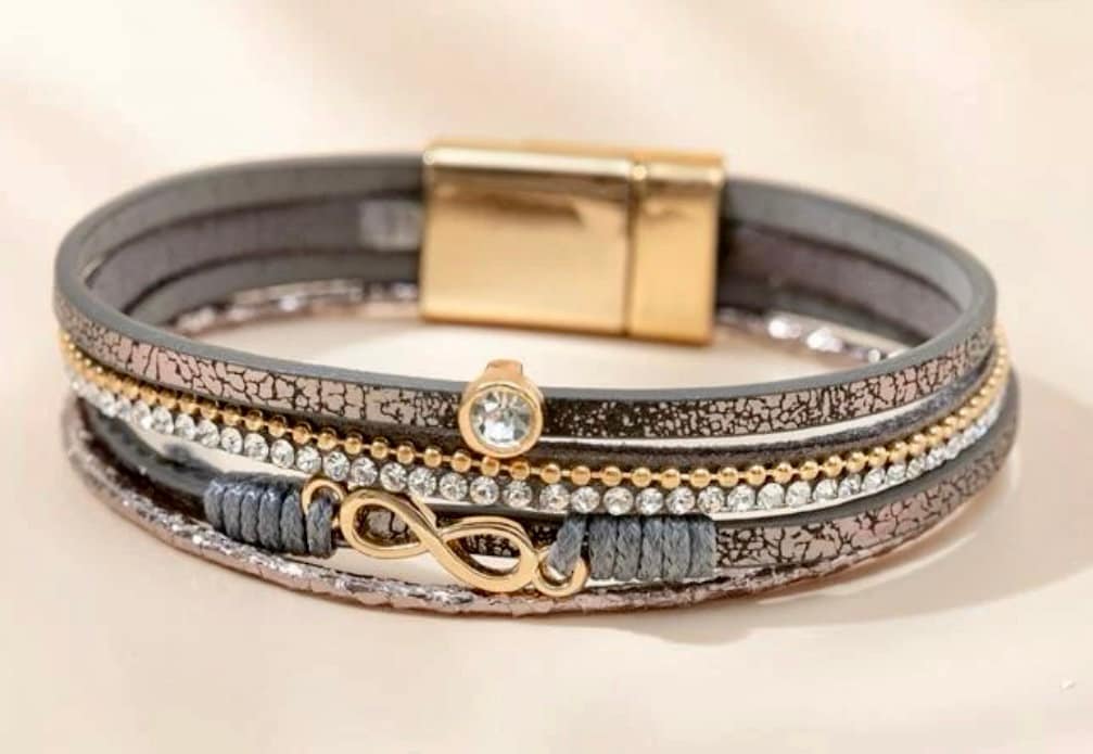 Boho Chic Glass Bead & Knotted Leather Bracelet Kit (Grey & Silver) –