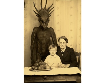 Vintage Alien Print. Retro Family Photograph Poster. Funny Science Fiction Gift. Present for Sci Fi Fans. Small Posters Ready to Frame.