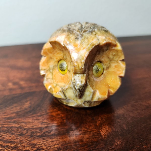 Vintage 1970’s Mid Century Modern Genuine Alabaster Marble Carved Head Owl Made in Italy Paperweight (HCE item# 22)