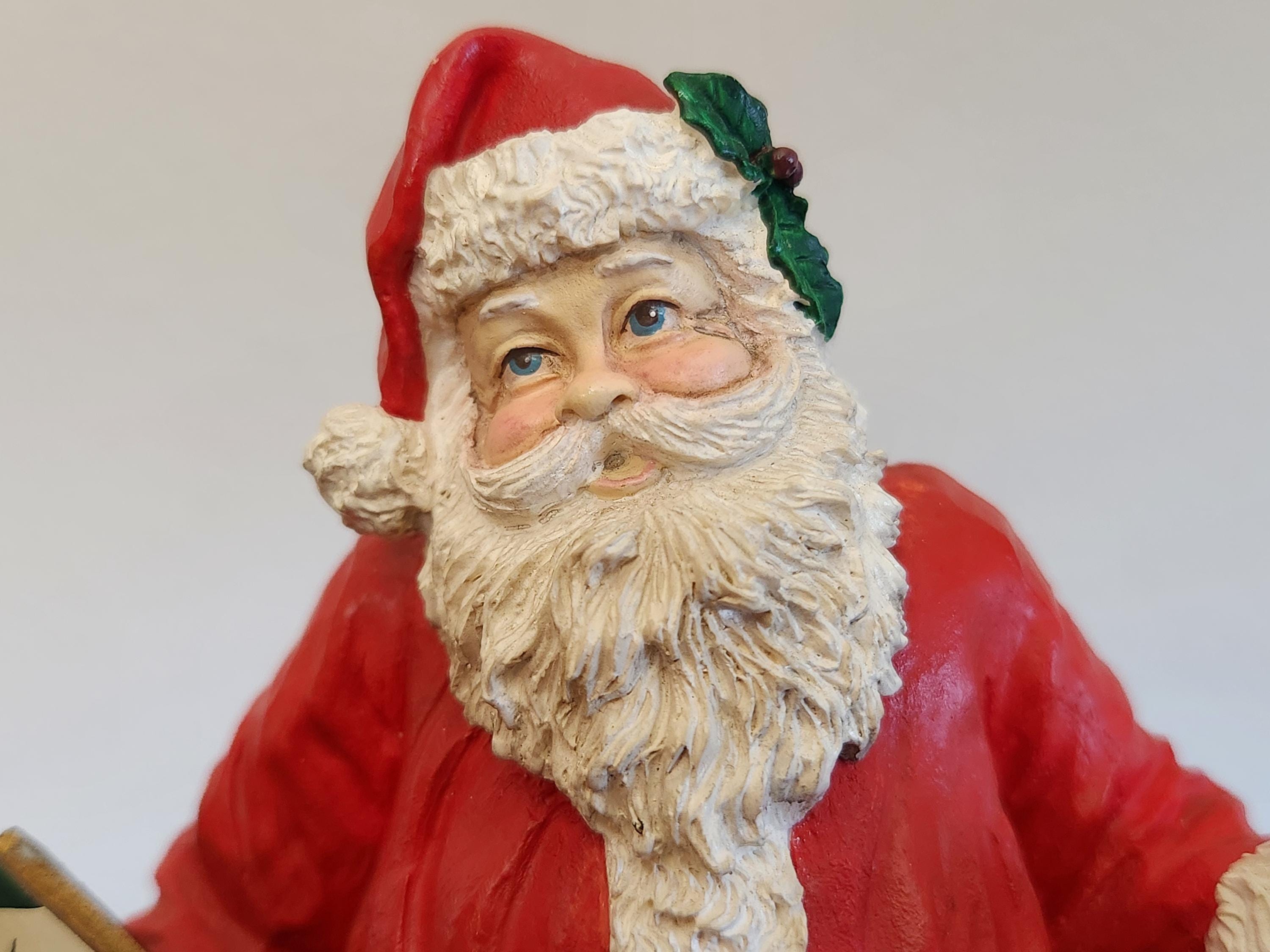 ハミルトンコレクション　陶器製サンタクロース Vintage 1991 Hamilton Collection Santa Figurine: International