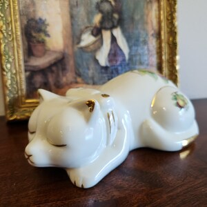 Vintage Baum Brothers Porcelain Sleeping Cat Figurine: Gold Accent Decor