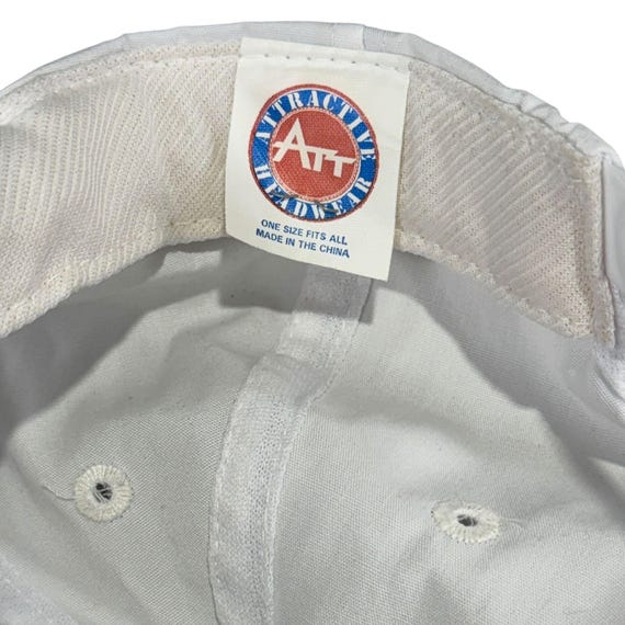 Vintage 80s Las Vegas Snapback Hat: Poker Chip Motif & Rope Accent View 5