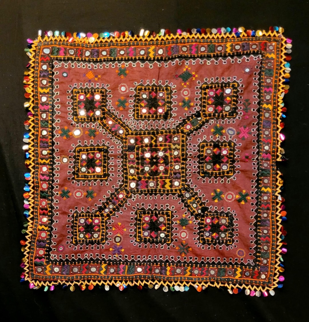 Embroidered Rumaal Vintage Silk Embroidered Rumal: Jat Community Sindh Pakistan/india, Mid ...
