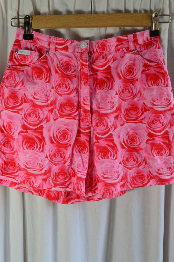 vintage escada pink floral shorts high waist 34 p… - image 1