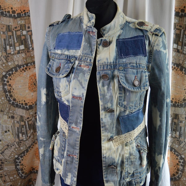 patchs de veste en jean retravaillés uniques upcycled blazer en détresse de style hippie minable romantique S