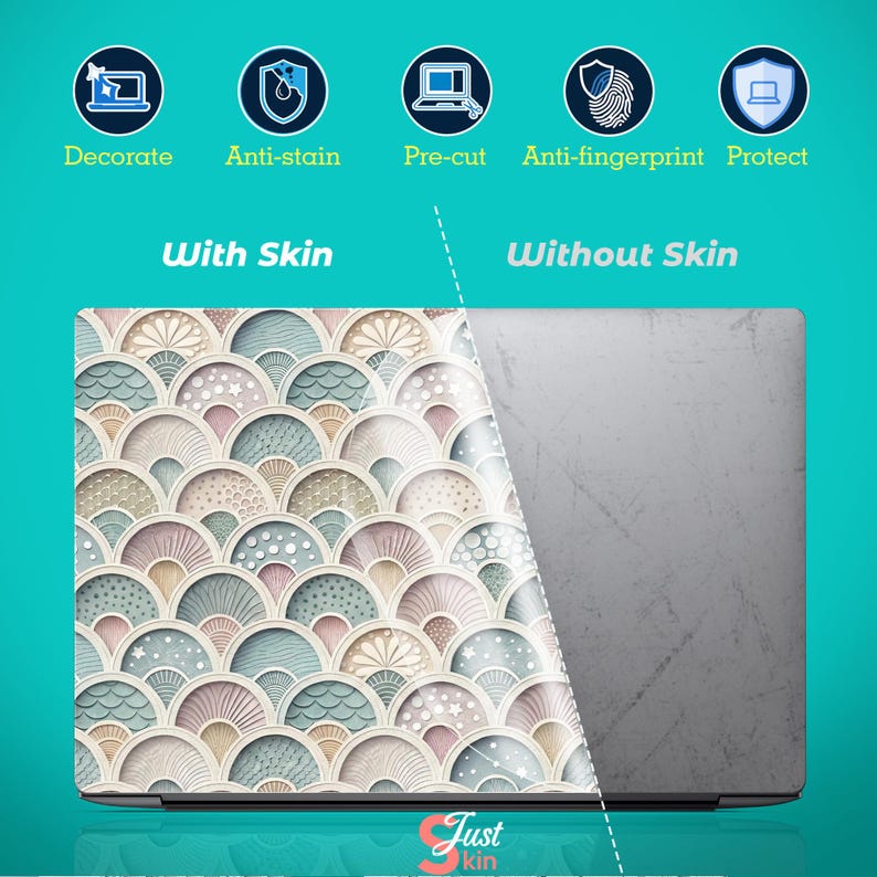 Puede incluir: Skin para port&aacute;til con un dise&ntilde;o de abanico en tonos pastel azul, rosa y beige. La skin cubre la superficie del port&aacute;til, con el texto "With Skin" visible. La imagen tambi&eacute;n muestra la superficie original del port&aacute;til, con el texto "Without Skin".