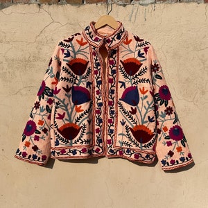 Handmade Suzani Embroidery Jacket, Winter Wear Jacket Coat, Women's Coat, Suzani Short Jacket, TNT Fabric Suzani Jacket, Robe, Gifts For Her