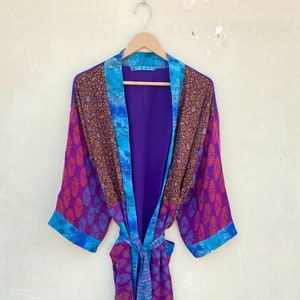 Vintage Silk Saree Kimono Bridesmaid Robe Summer Dress Silk Dressing Gown Long Bathrobe Free Size Women Clothing Kimono Boho Fashion