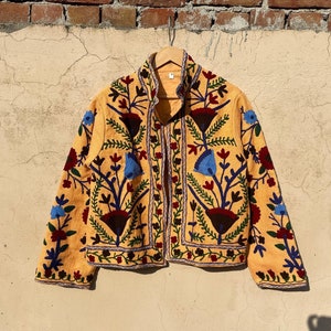 Suzani Coat, Women Suzani Jacket, Indian Cotton Embroidery Coat, Handmade Suzani Jacket, Winter Quilted Coat