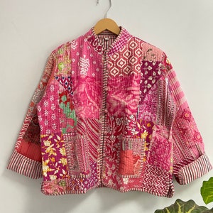 パッチワークキルティングジャケット コットン 花柄 ボヘミアンスタイル 冬 秋 ジャケット コート ストリートウェア ボヘミアン キルティング リバーシブル ジャケット フロントオープンコート