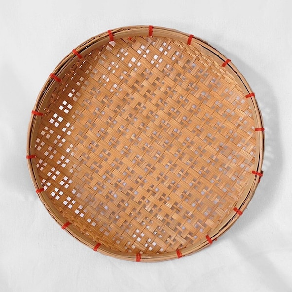 BANDEJA PEQUEÑA DE BAMBÚ / Cesta de mimbre tailandesa tradicional hecha a mano / Colador de paja ecológico sostenible / Decoración de pared bohemia