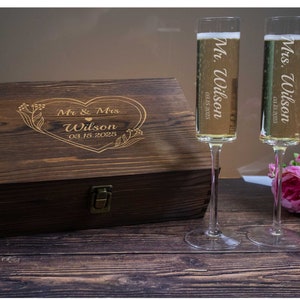 Modern Wedding Toasting Flutes in a Wooden Gift Box |  Set of 2 Champagne Flutes Engraved for Mr and Mrs