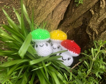 Mushroom keyring available in 3 colours