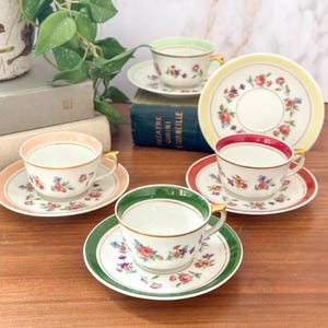 Set of porcelain digestive/coffee cups