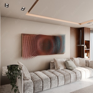 Puede incluir: Un interior de sala de estar moderno con un sof&aacute; blanco, una estanter&iacute;a de madera y una gran obra de arte de pared abstracta con formas geom&eacute;tricas rosas y azules. La habitaci&oacute;n tiene una ventana grande con cortinas blancas y un suelo de m&aacute;rmol blanco.