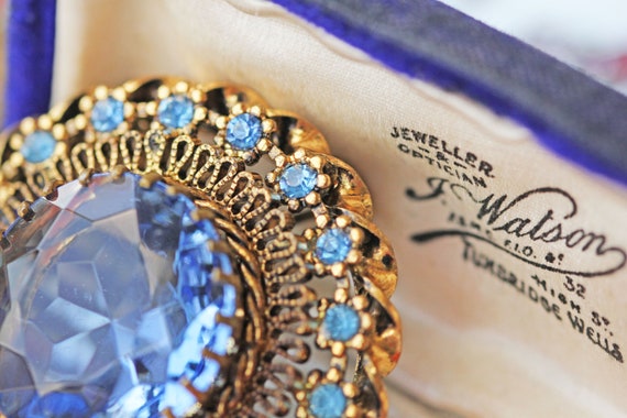 Vintage aquamarine blue glass filigree brooch, wi… - image 7
