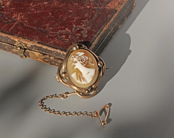 Broche Cravate Rétro En Or Laminé 9 Carats Avec Chaîne - Élégance Vintage