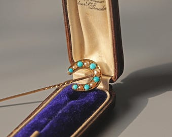 Antique victorian pearl & turquoise lucky horseshoe pin, in 18 carat gold