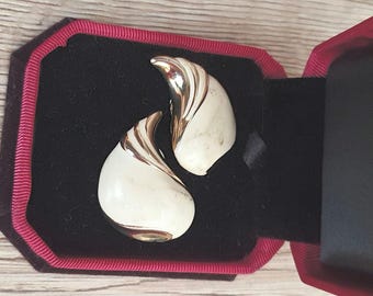 Vintage Earrings Clip-on white colored enamel with golden metal