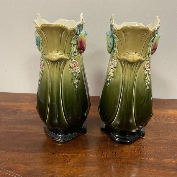 Paire de vases en faïence émaillée - Gustave de BRUYN Fives-Lille France antiquités