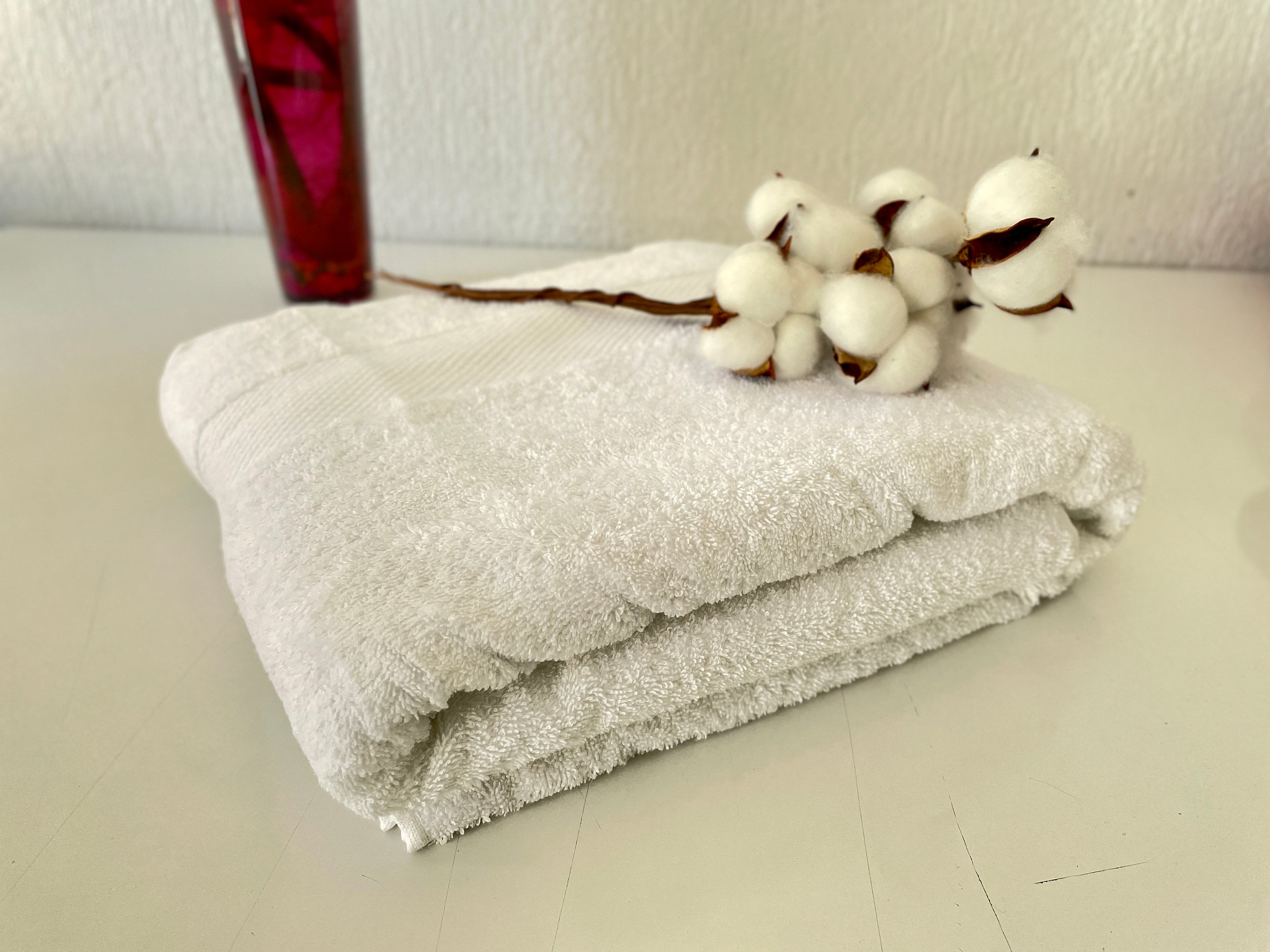 Pack of 4 Extra Large Oversized Bath Towel 100% Cotton Bath Sheet 40x87  White