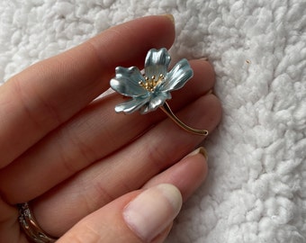 Beautiful blue flower brooch pin