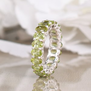 Unique Green Peridot Wedding Band, Oval Shaped Bridal Engagement Band, Full Eternity Band Ring, White Gold Promise Ring, Birthstone Jewelry