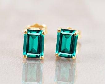Unique Green Teal Sapphire Stud Earrings, Everyday Studs, Birthday Gifts, Women's stud, Sapphire Jewelry, Bridal Silver Earring Gift for her