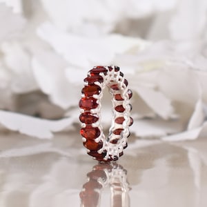 Natural Garnet Eternity Band Ring, Red Garnet Wedding Band, Oval Designer Bridal Band, Handmade Jewelry, Birthstone Ring, Gifts For Her, 14K