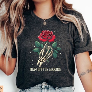 Bookworm Shirt Library Gift Book T-shirt for Reading Lover Shirt Book Lover Shirt Librarian Gift Teacher Shirt Women&#39;s Book Lover Gift