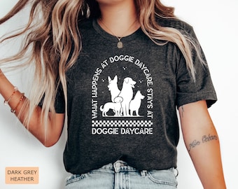 Chemise d'employé de garderie pour chien Chemise de gardienne de chien Chemise de toiletteur de chien Cadeau pour les amoureux des chiens Chemise de garderie pour chien drôle