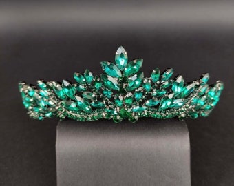 Green Crystal Stone Bridal Crown,Henna Tiara Crown,Henna Head Accessory,Engagement Tiara