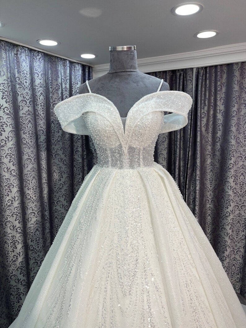 Pearl Wedding Dress,lace Bridal Gown,pearl Embroidered Wedding Dress ...