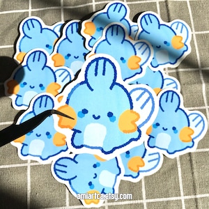 Adesivo de vinil kawaii de Pokémon | Jigglypuff, Mimikyu, Rowlet, Mew, Snorlax | Adesivo à prova d'água para laptop, caderno, Kindle, bullet journal, garrafa de água Mudkip
