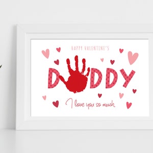 Feliz día de San Valentín, papá. Corazones. Regalo de San Valentín. Arte con huellas de manos. Recuerdo imprimible para bebés y niños pequeños. DESCARGA e impresión.