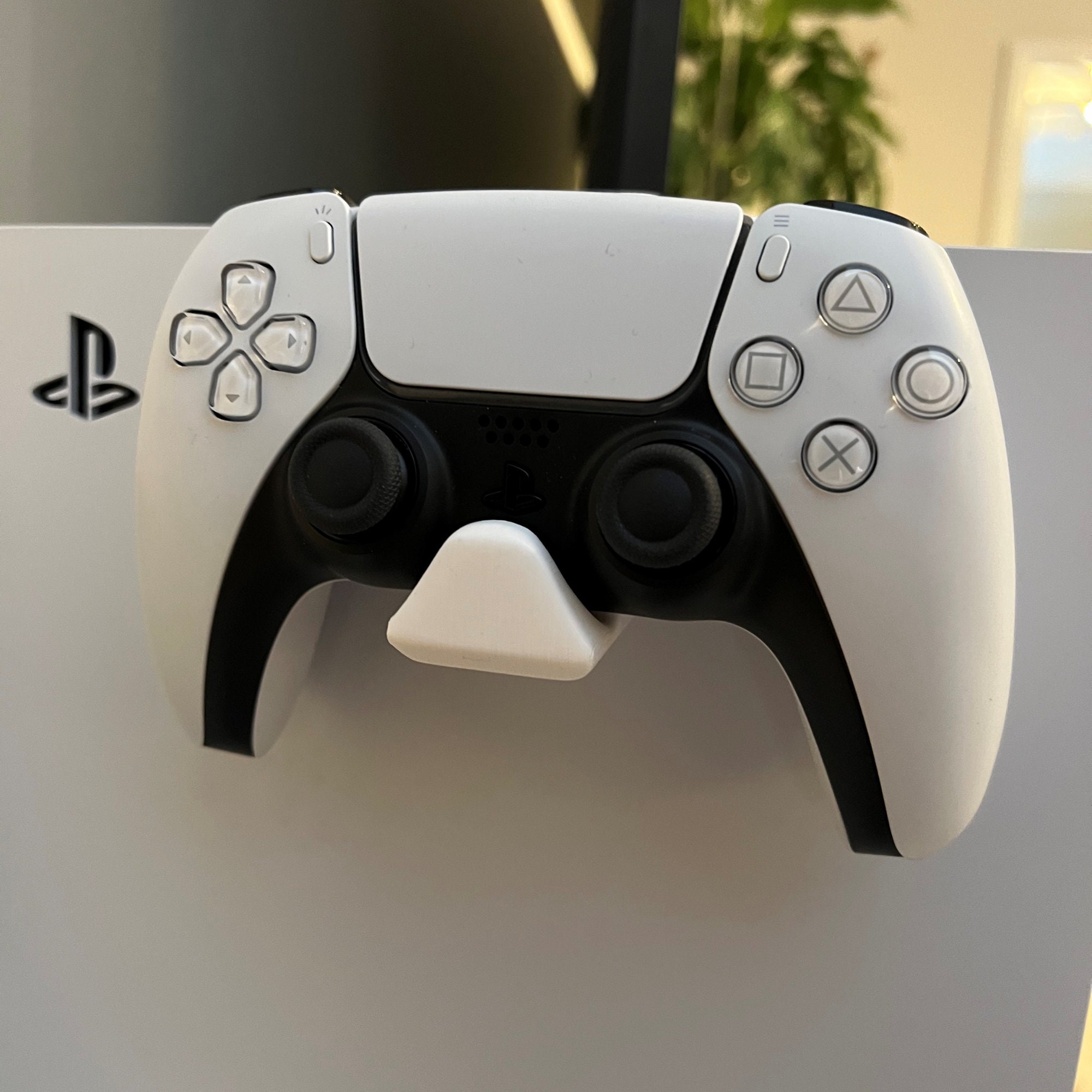 STL file Read Dead Redemption 2 Controller Stand, Playstation PS4 PS5