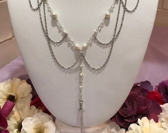Gotische parelketting met katana-druppel