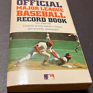 Official Major League Baseball Record Book - 1971 Edition Paperback