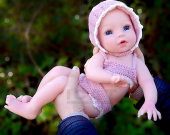 Reborn Baby Girl Catarina Full Body Solid Silicone, 34cm Mini Preemie, 1.2kg (2.6lbs), Realistic & Lifelike, Anatomically Correct, Bathable