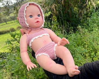 Full Body Silicone Reborn Girl Doll Belle, 3.5lbs 1.6kg, 16” 40cms, Realistic Lifelike Awake Doll with Open Eyes, Bathable, Ready to Ship