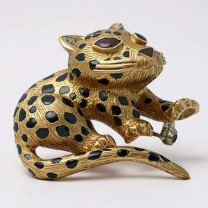 Vintage Panther Brooch Pin | 18k Yellow Gold | Diamonds, Rubies and Black Enamel | Textured Fur Appearance  | 1.6 x 1.5mm | Heavy 23.6grams