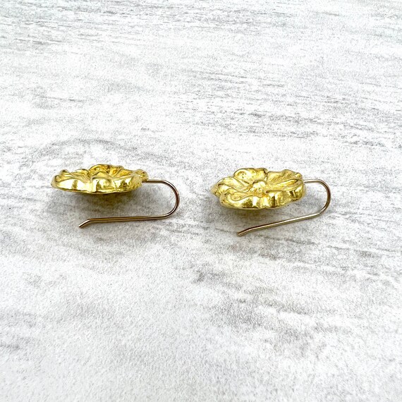 Vintage Floral Earrings 18k Yellow Gold - image 5