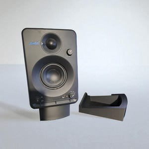 Studio speaker stands
