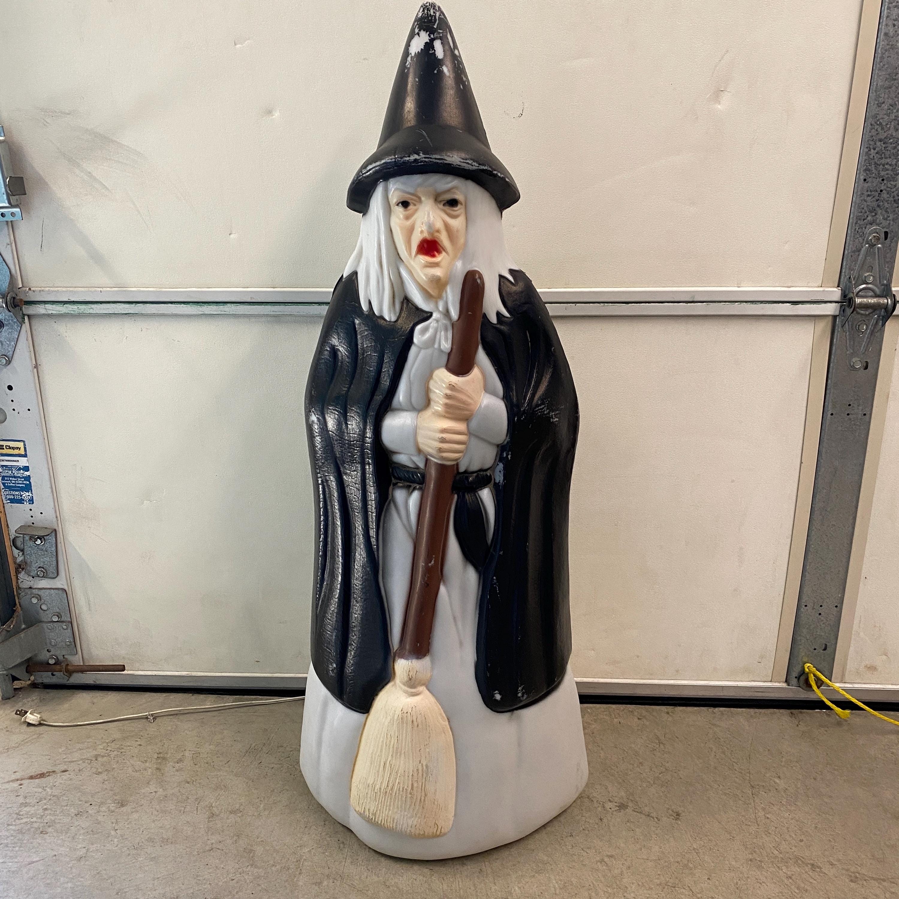 Vintage Halloween Blow Mold Empire Witch W/ Broomstick 39 display picture 1