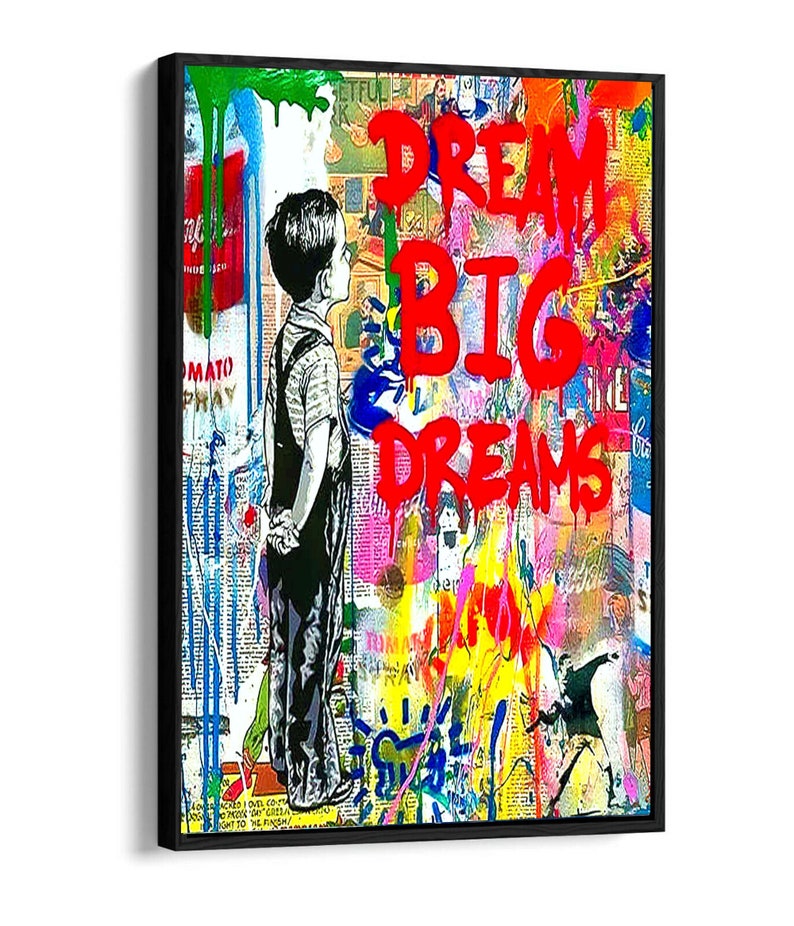 K&ouml;nnte beinhalten: Ein farbenfrohes abstraktes Gem&auml;lde mit einem jungen Jungen, der vor einer mit Graffiti bespr&uuml;hten Wand steht. Die Graffiti beinhalten die Worte "Dream Big Dreams" in roter Farbe.