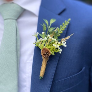 Woodland Boutonniere, Magnetic Mens Wedding Boutonniere, Greenery Pinecone, Nature Woods, Baby's Breath, Fern Groomsmen, Groom Boutonniere