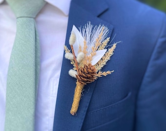 Winter Boutonniere, Magnetic Mens Wedding Boutonniere, Cream Colored, Neutrals Boutonniere, Pinecone, Winter Wedding, Frosted Boutonniere