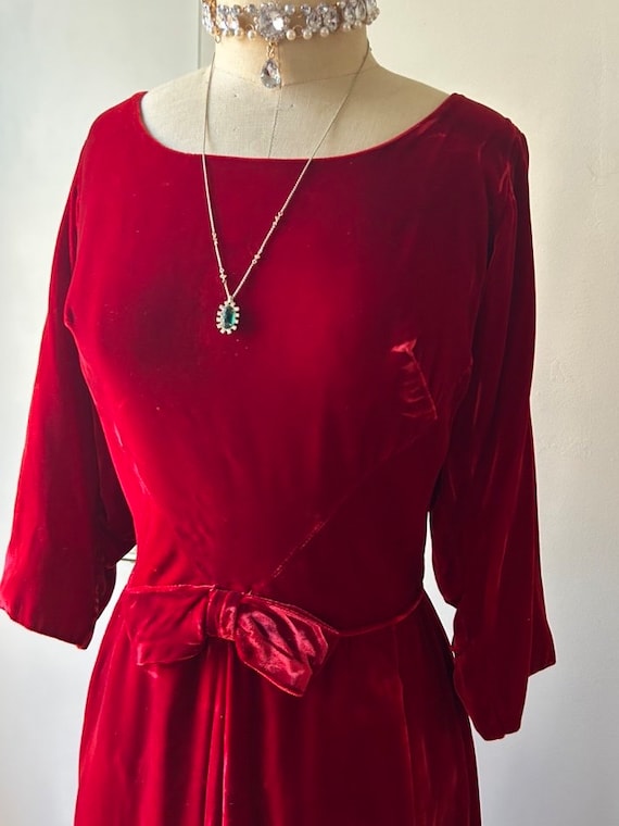 Vintage Red Velvet Dress Perfect for Your Upcomin… - image 1